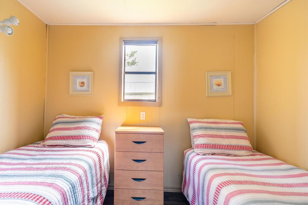 Bayside Cottage Rentals Port Rowan 外观 照片