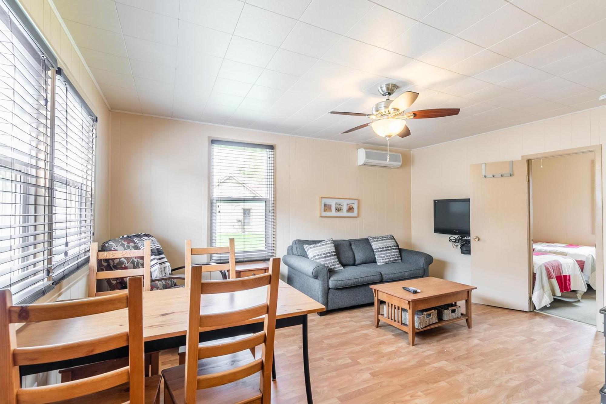 Bayside Cottage Rentals Port Rowan 外观 照片