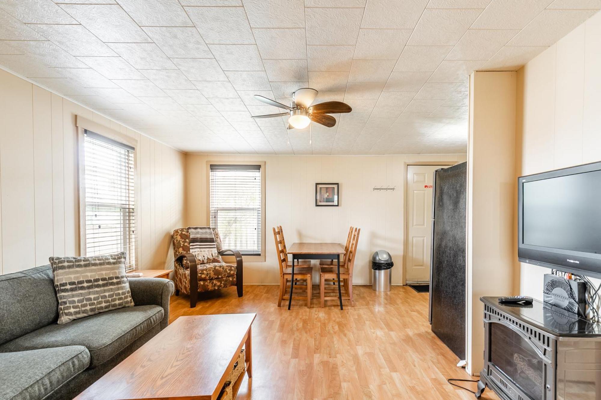 Bayside Cottage Rentals Port Rowan 外观 照片